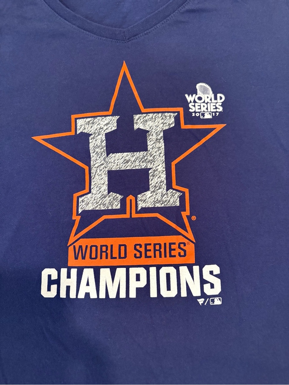 Houston Astros 2017 World Series Champions Navy Blue Women’s T-Shirt Size M NWOT